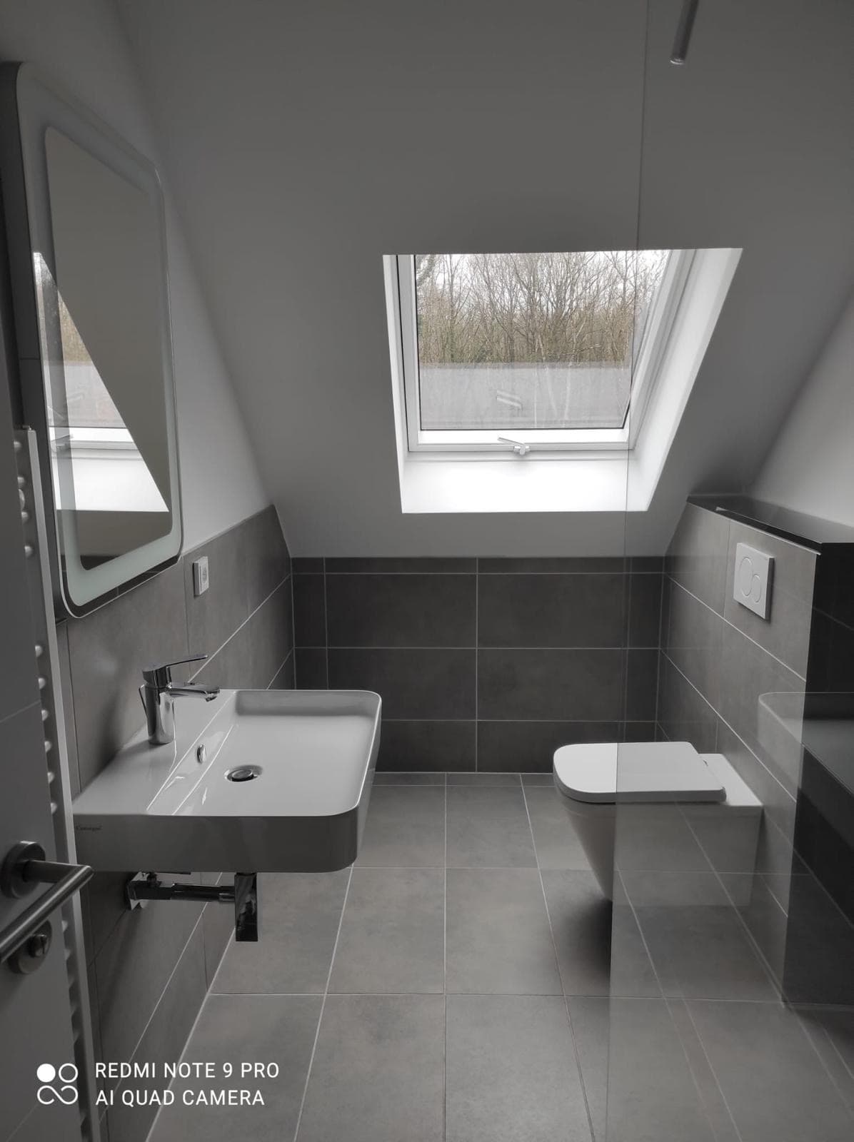 Badezimmer im Dachgeschoss